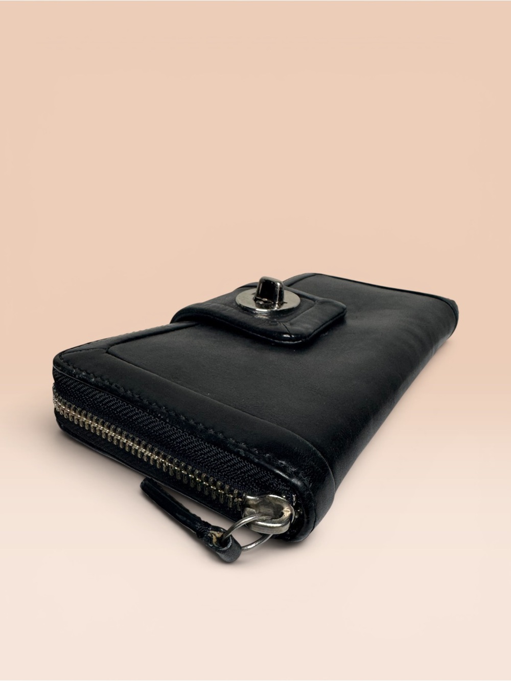 Coach Y2K Hampton Turnlock Wallet - Picture 8 of 8
